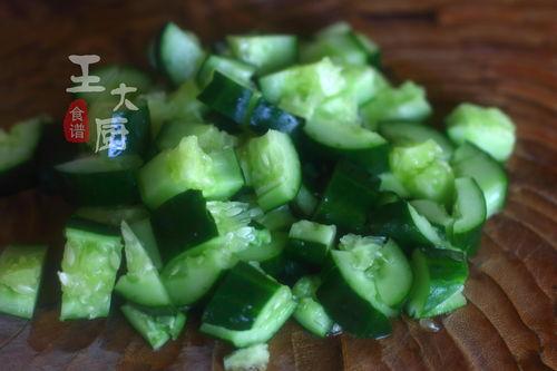 吃瓜日常和日常吃瓜哪个好