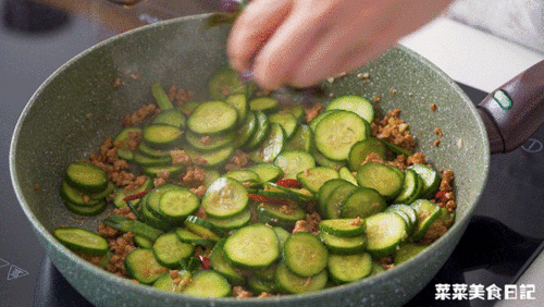 吃瓜不停步,揭秘娱乐圈那些事儿