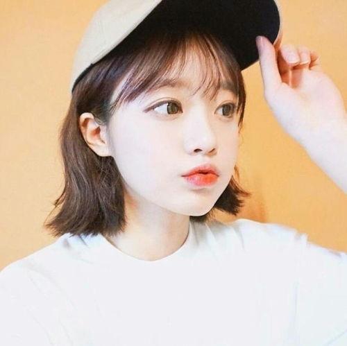 头像女短发吃瓜,尽显时尚魅力